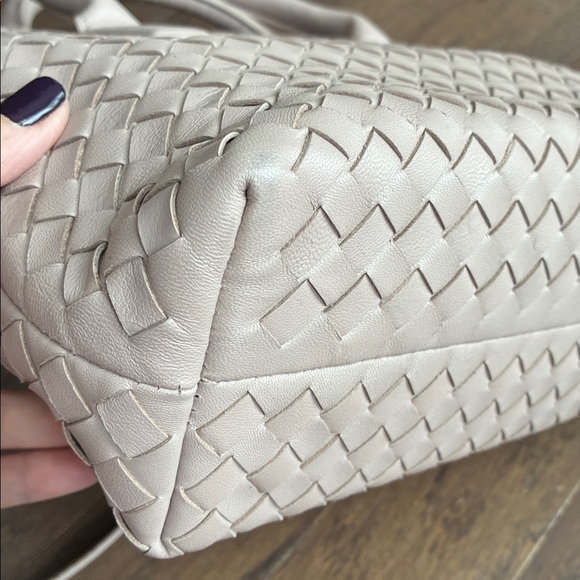 Quince Top Handle Wove Leather Bag - Picture 8 of 14